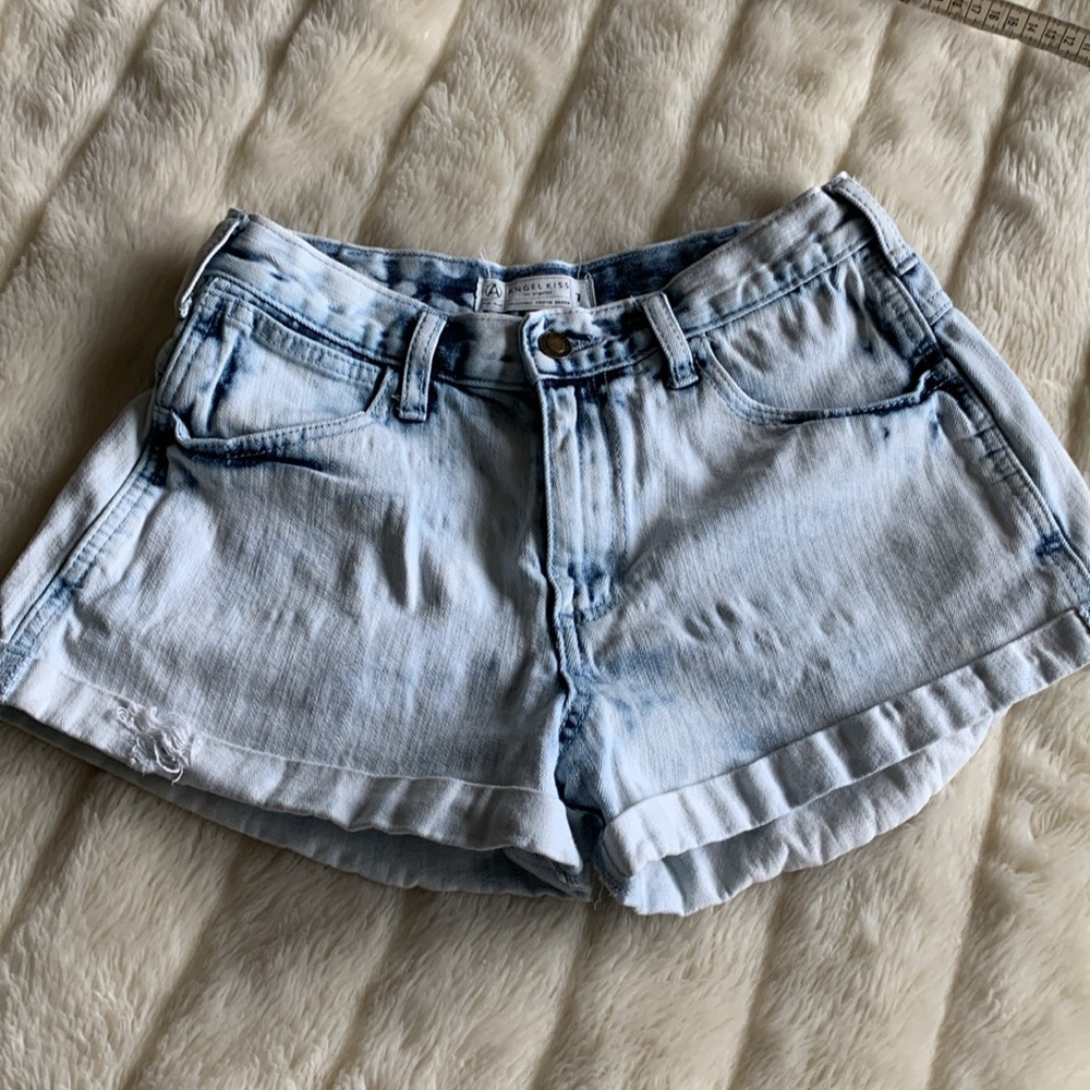 Bleach denim jean shorts Angel kiss Los Angeles S